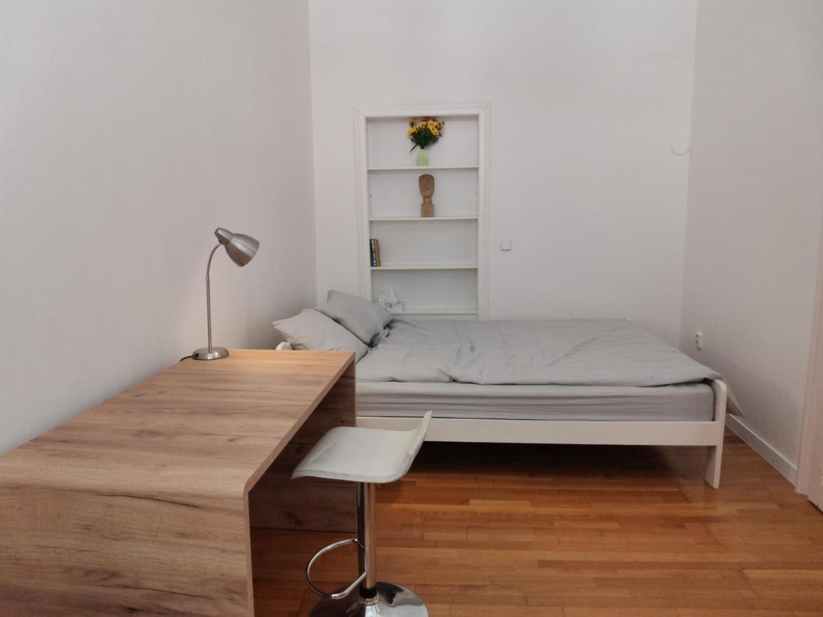 ברטיסלאבה Downtown 3 Bdr Charm - Walk To All Attractions מראה חיצוני תמונה