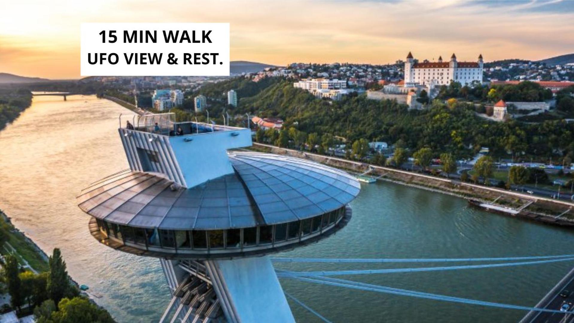 ברטיסלאבה Downtown 3 Bdr Charm - Walk To All Attractions מראה חיצוני תמונה